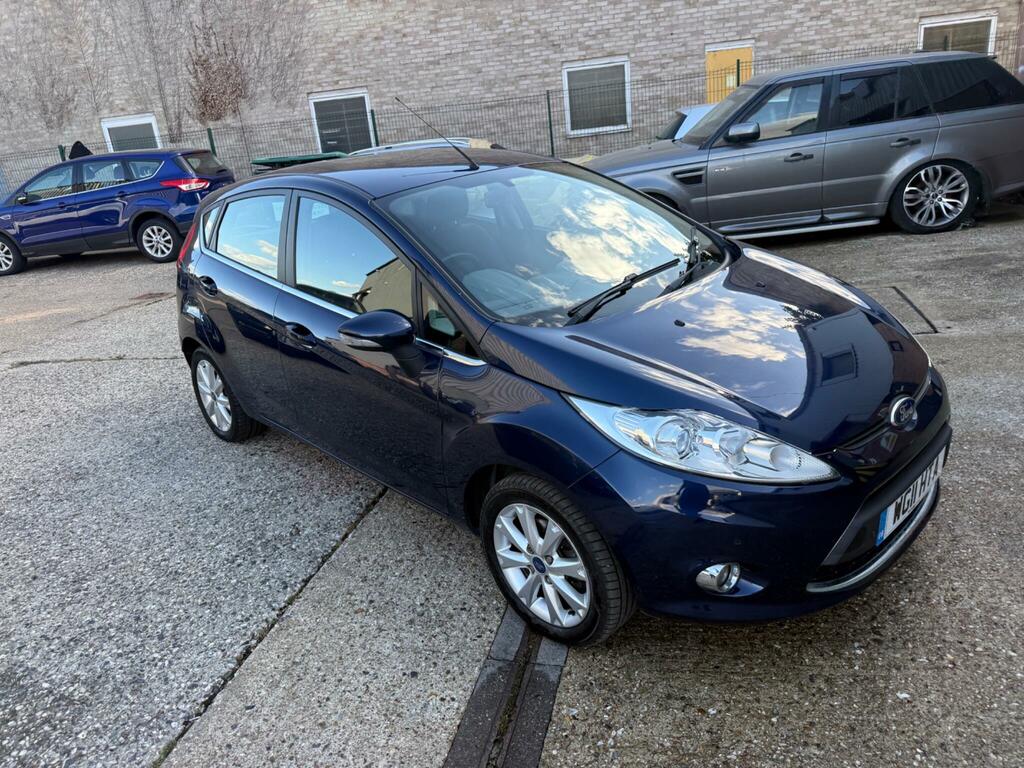 Ford Fiesta Zetec Blue #6