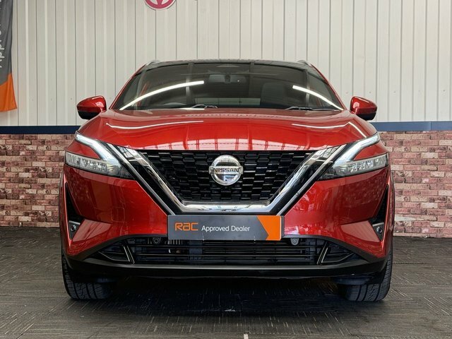 Nissan Qashqai 1.3 Dig-t Mhev Tekna Suv Hybrid Xtron E PN71YYW Red #4