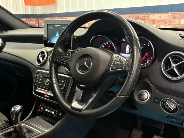 Mercedes-Benz CLA Class 2.1 Cla200d Sport Coupe Euro 6 Blue