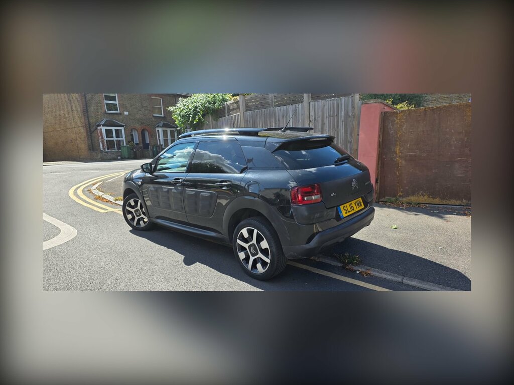 Citroen C4 Cactus Puretech Flair 5-Door Black #3