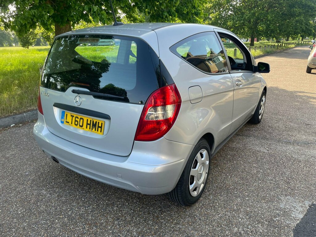 Mercedes-Benz A Class 1.5 A160 Blueefficiency Classic Se Hatchback P Silver #3