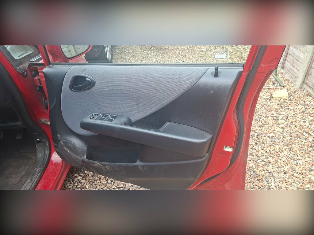 Honda Jazz 1.4 I-dsi Se Hatchback Cvt-7 137 Gkm, Red #5