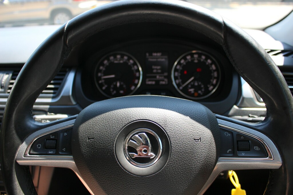 Skoda Rapid Spaceback Spaceback Se Tech Greentech Tsi Green #27
