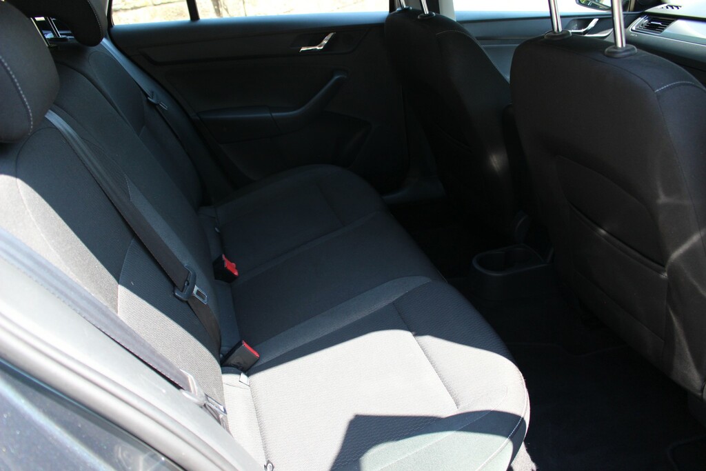 Skoda Rapid Spaceback Spaceback Se Tech Greentech Tsi Green #19