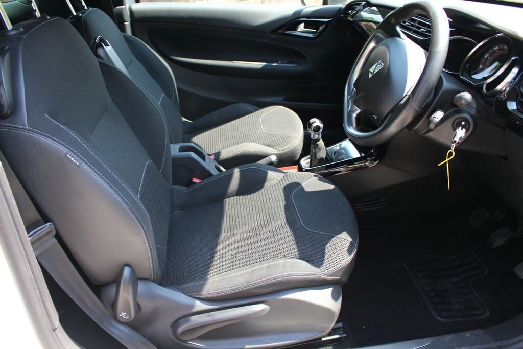 Citroen DS3 1.6 Turbo D Sport, Coupe, Free Road Black #17