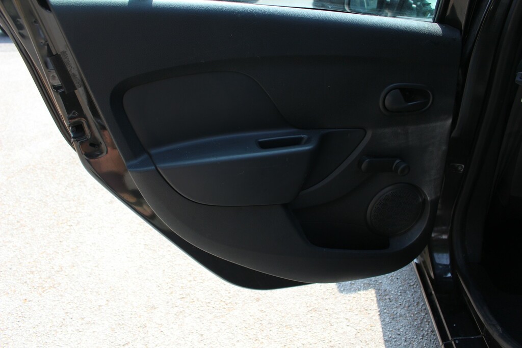 Dacia Sandero 2015 65 1.2 Black #15