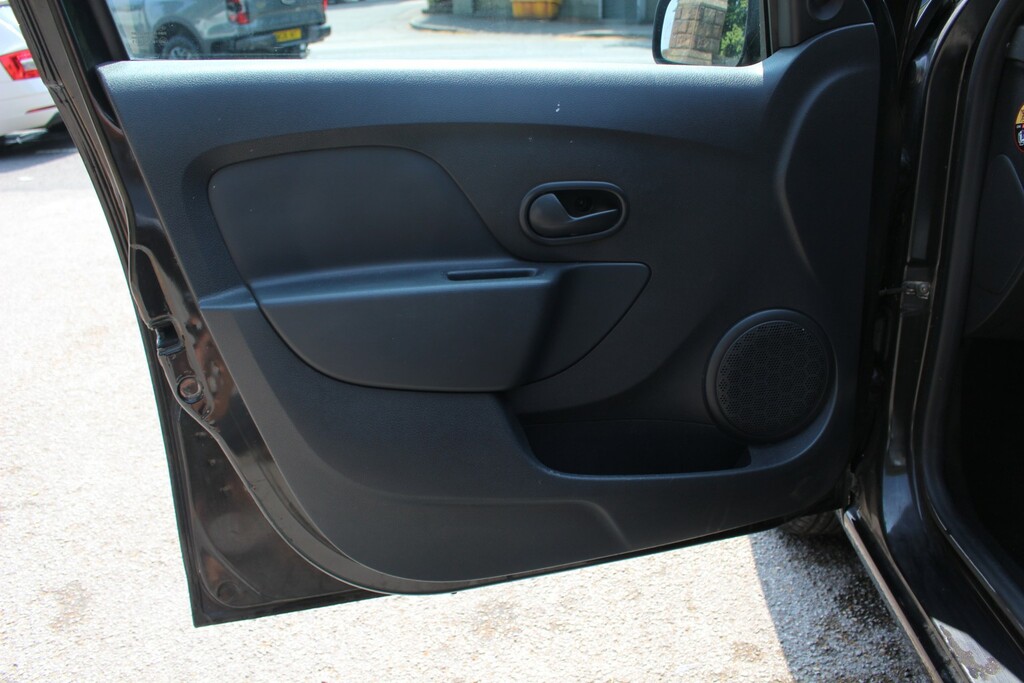 Dacia Sandero 2015 65 1.2 Black #12