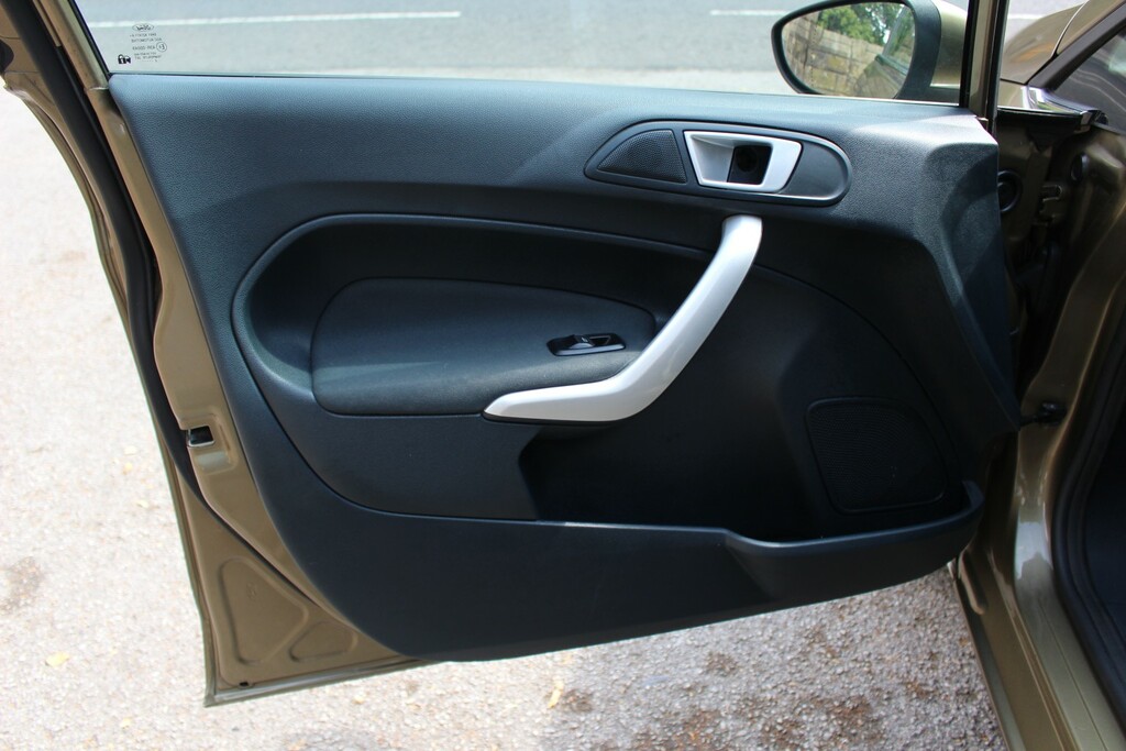 Ford Fiesta Zetec Blue #12
