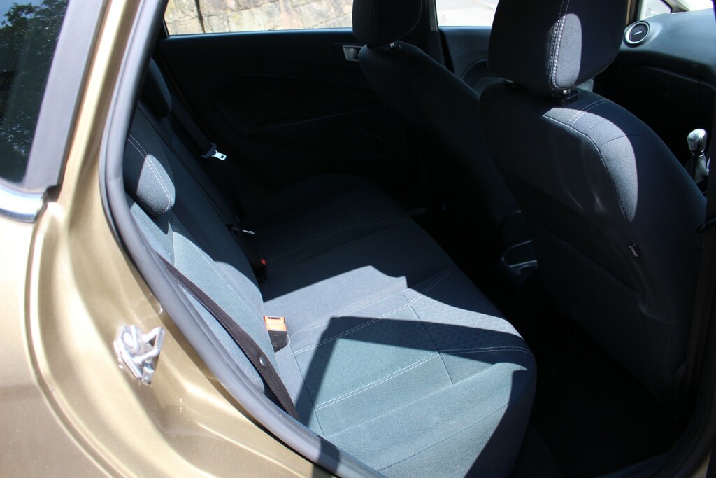 Ford Fiesta Zetec Blue #19