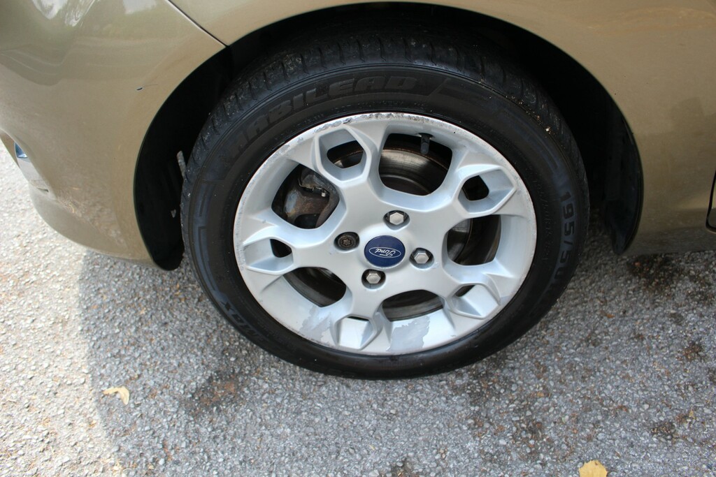 Ford Fiesta Zetec Blue #9