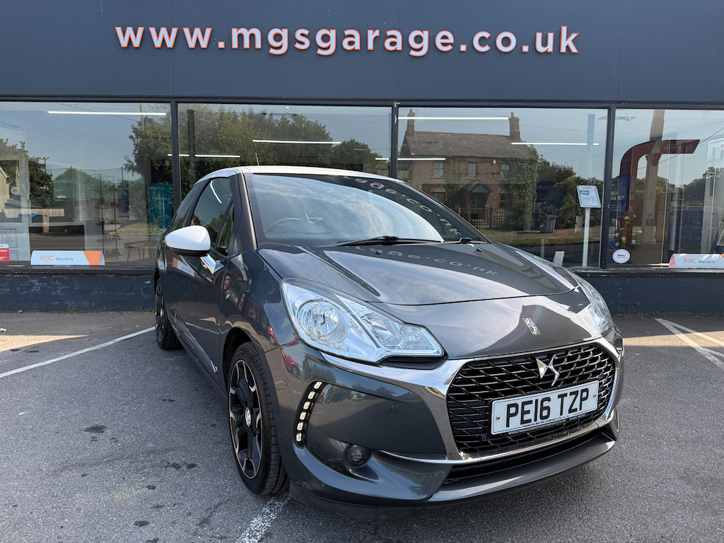 DS DS 3 1.6 Bluehdi Elegance Hatchback E Grey