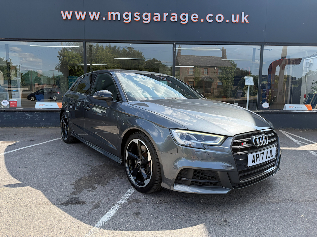 Audi S3 2.0 Tfsi Black Edition Sportback S Tron Grey