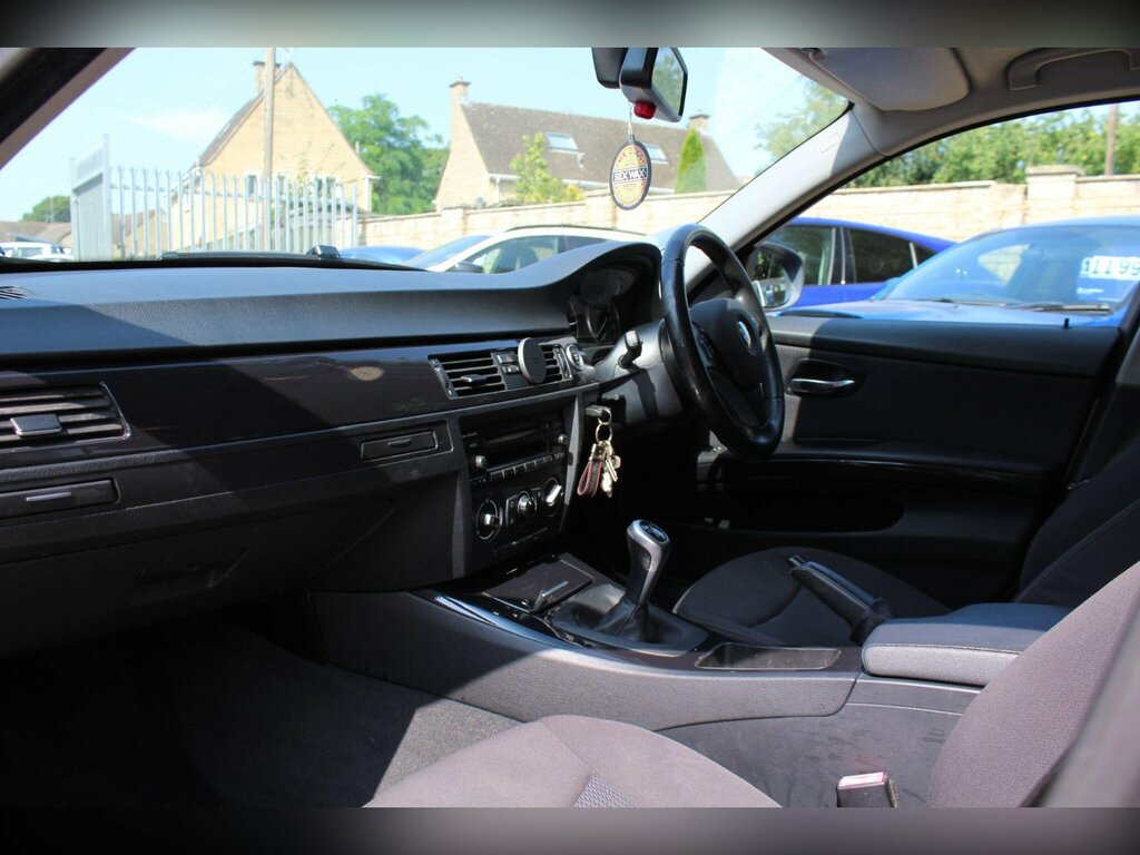 BMW 3 Series 2.0 318D Es Euro 5 YE09LLA Silver #5