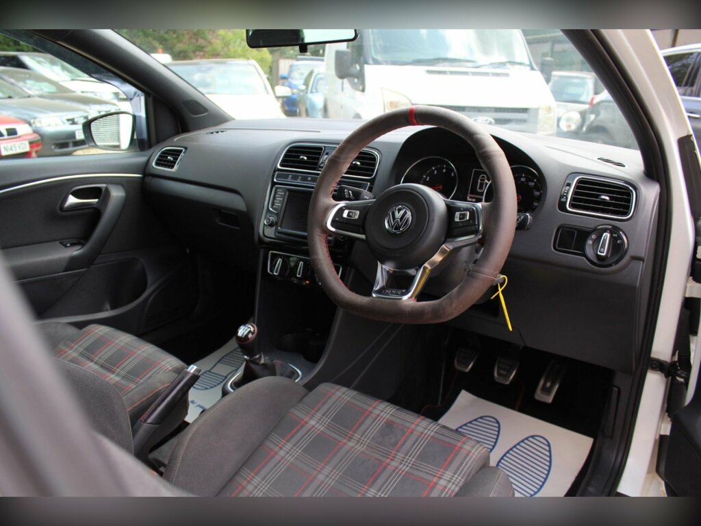 Volkswagen Polo 1.8 Tsi Bluemotion Tech Gti Euro 6 Ss White #2