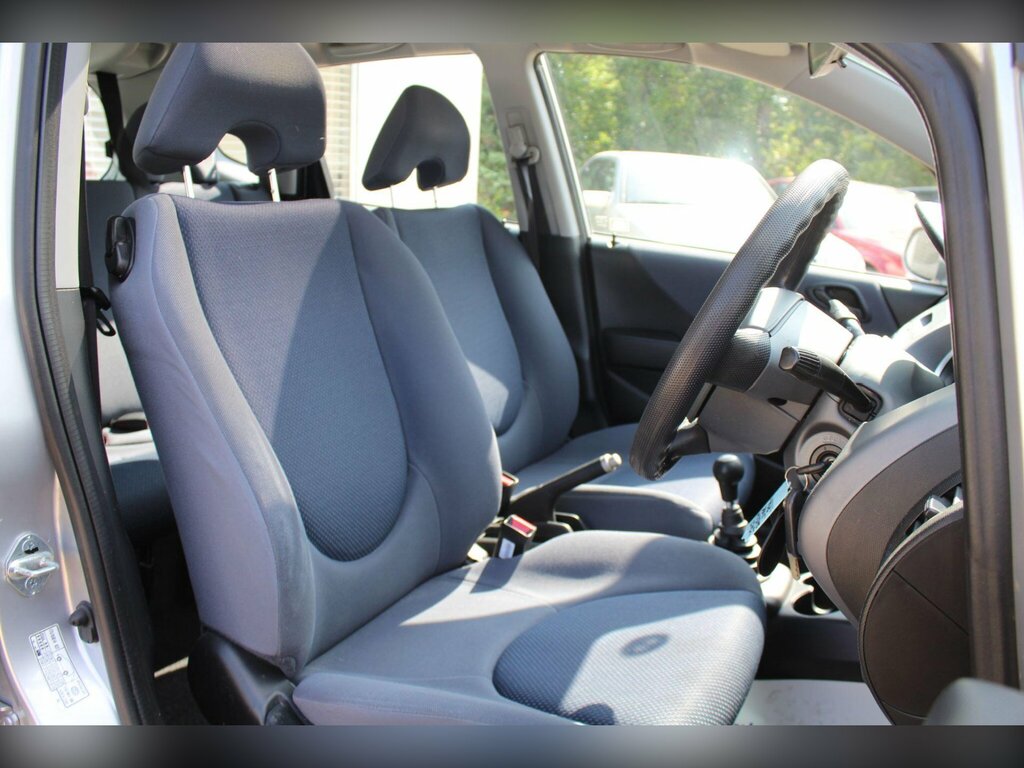 Honda Jazz Dsi Se Silver #10