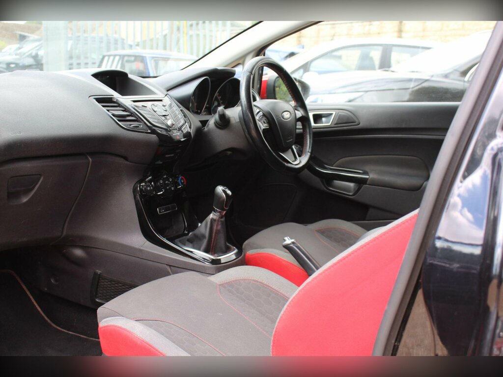 Ford Fiesta 1.0T Ecoboost Zetec S Euro 6 Ss OW15FBJ Black