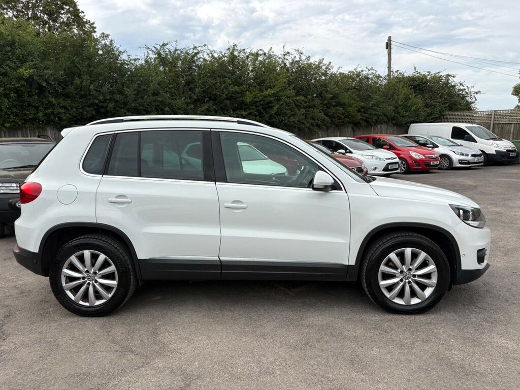 Volkswagen Tiguan 2.0 Tdi Bluemotion Tech Match 4Wd Euro 5 Ss YP14UXD White #2