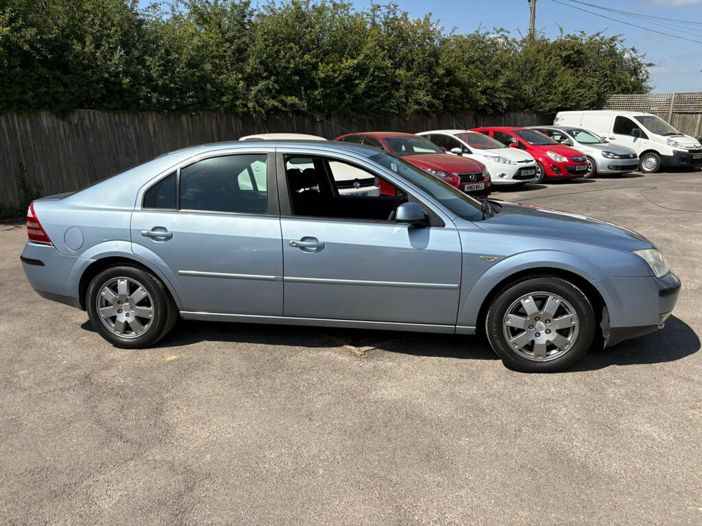 Ford Mondeo 2.0 Zetec Blue