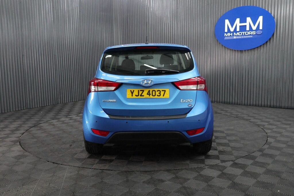 Hyundai Ix20 Blue Drive Se Hatchback Blue #6