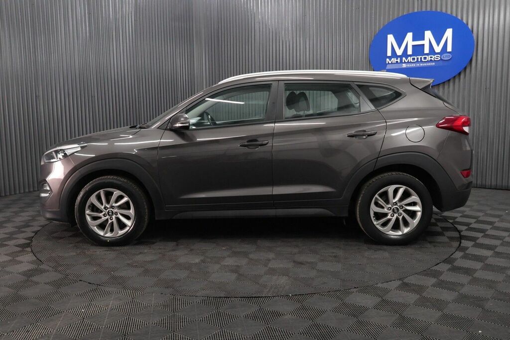 Hyundai Tucson Crdi Se Nav Suv FM16VVH Grey #4