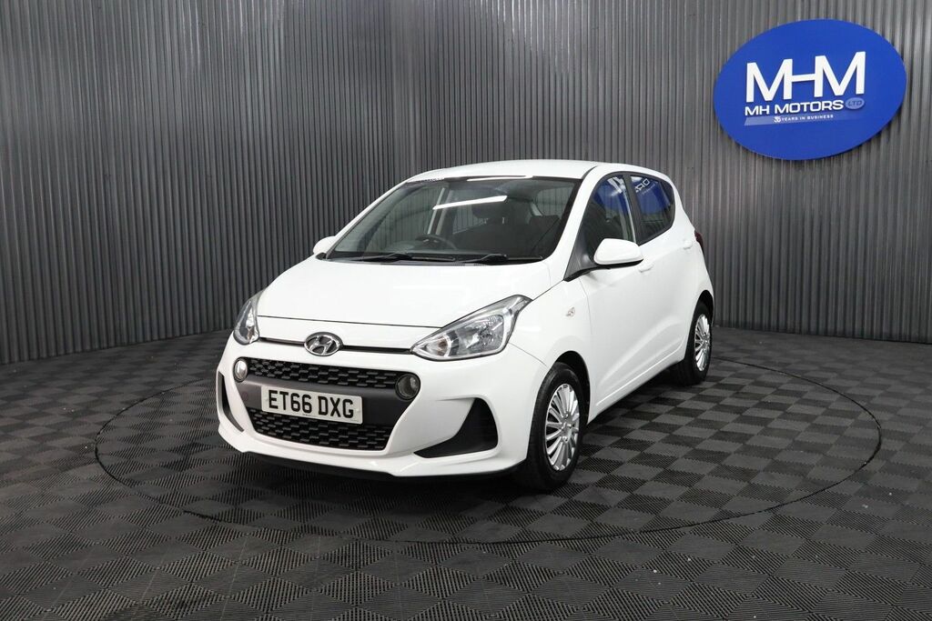 Hyundai I10 86 Bhp ET66DXG White #3