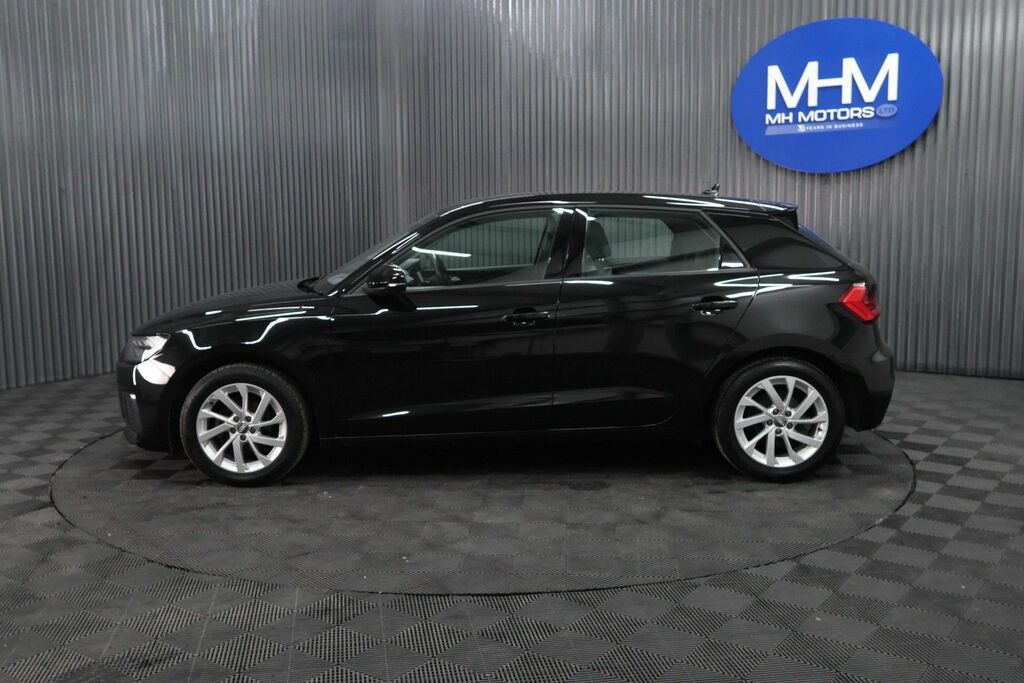 Audi A1 Tfsi 25 Sport Sportback Black #3