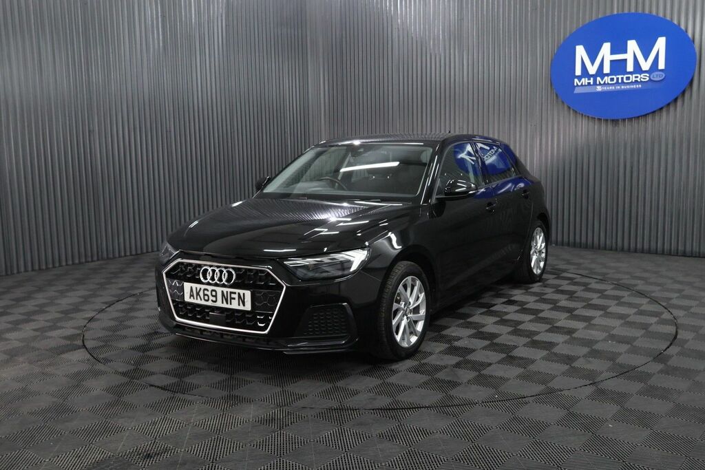 Audi A1 Tfsi 25 Sport Sportback Black #2