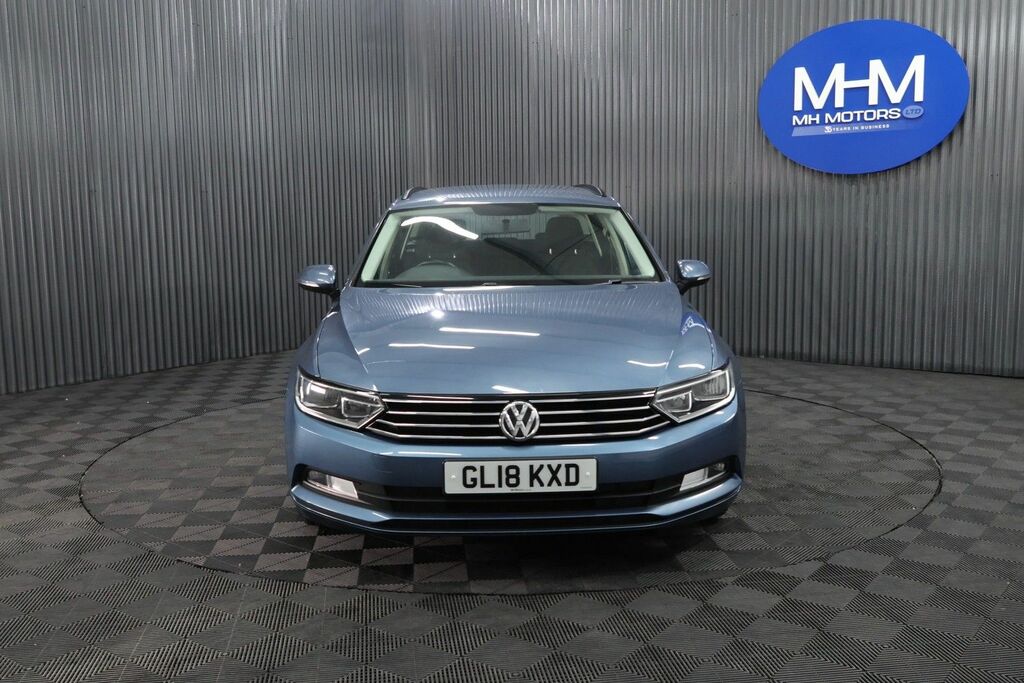 Volkswagen Passat Tdi S Estate GL18KXD Blue #2