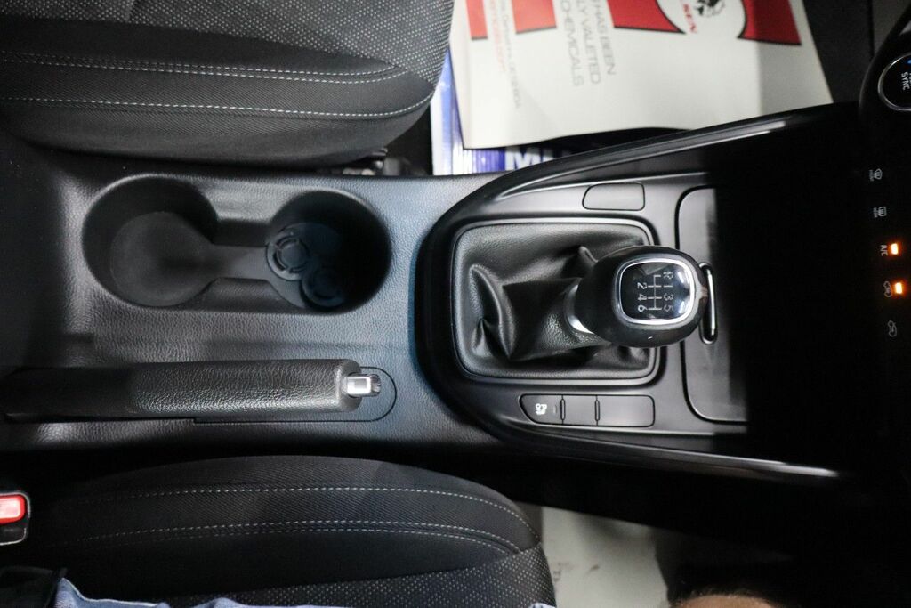 Kia Carens 1.7 Crdi 4 Silver #40