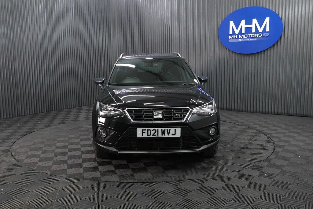 Seat Arona Tsi Fr Suv FD21WVJ Black #2
