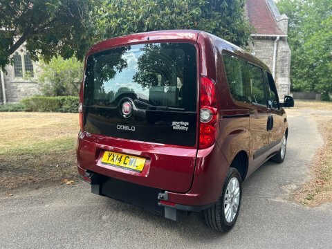 Fiat Doblo Mpv White #11
