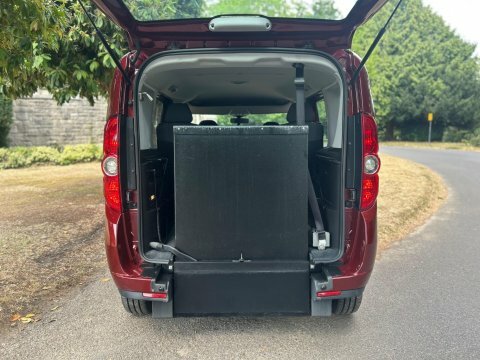 Fiat Doblo Mpv White #30