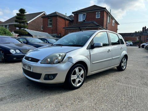 Ford Fiesta Zetec Climate 16V #3