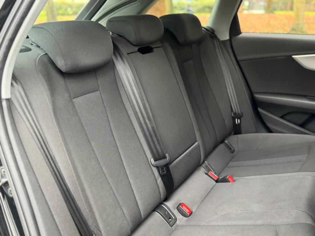 Audi A4 Avant 2.0 Tdi 177 Black Edition Plus Grey #14