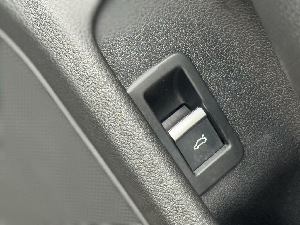 Audi A4 Avant 2.0 Tdi 177 Black Edition Plus Grey #19