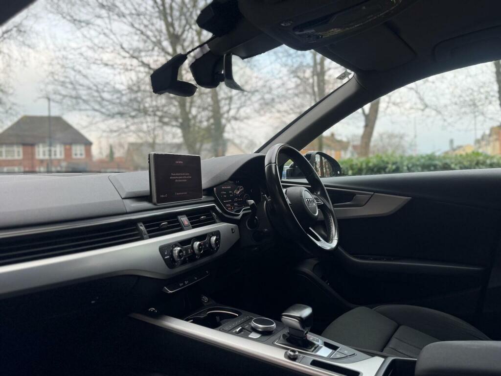 Audi A4 Avant 2.0 Tdi 177 Black Edition Plus Grey #11