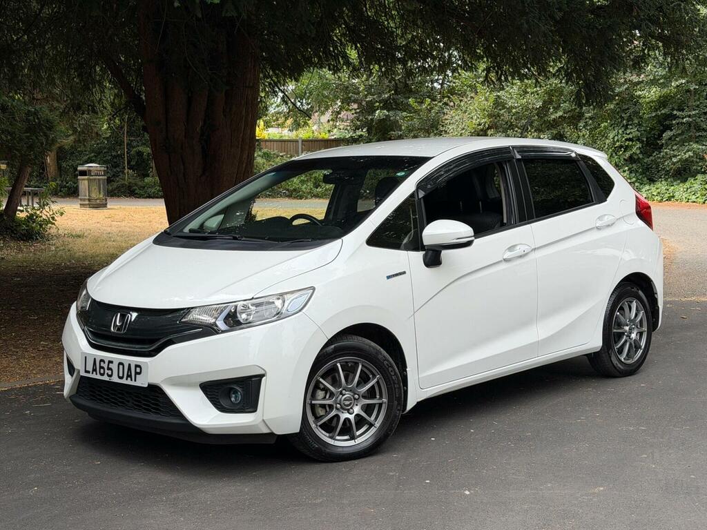 Honda Fit Hatchback 201565 White
