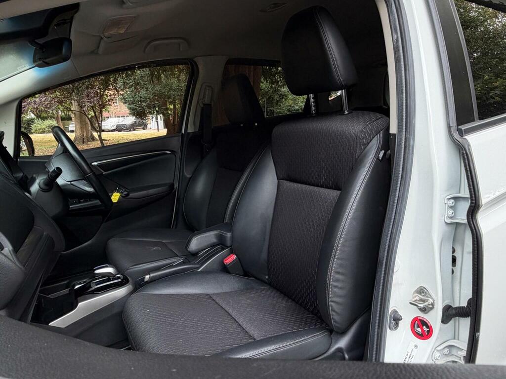 Honda Fit 1.5 Hybrid Red #13