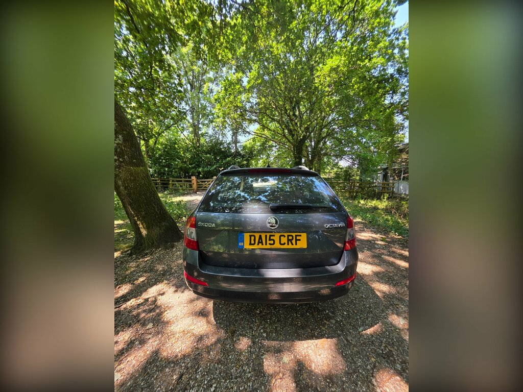 Skoda Octavia 1.6 Tdi Elegance Estate Euro 5 Grey #4