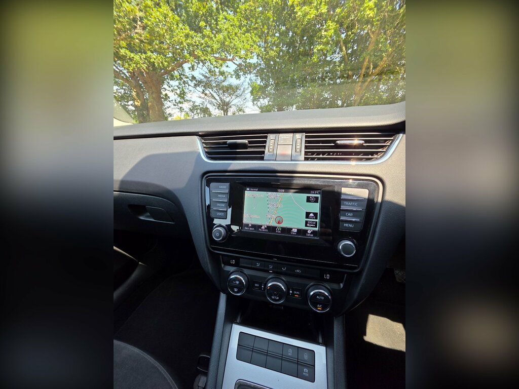 Skoda Octavia Skoda Estate 2.0 Tdi Cr Scout 4X4 Silver #11