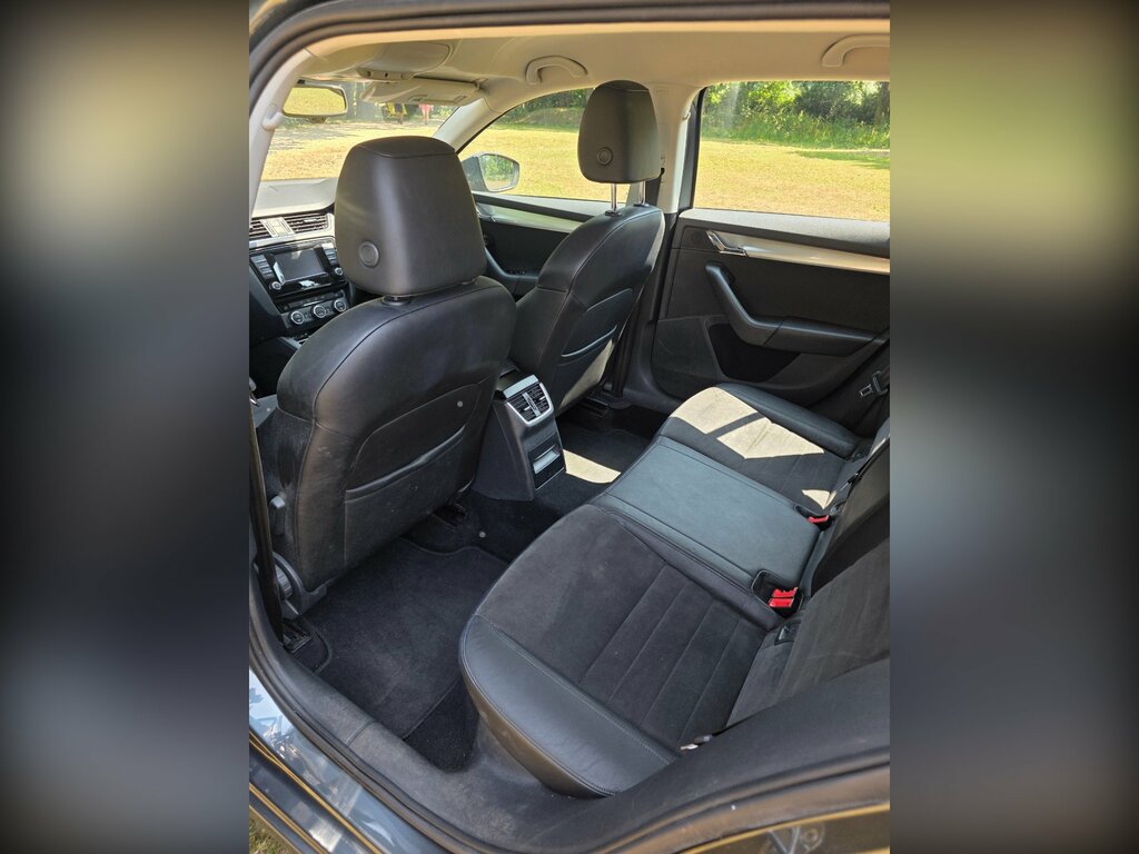 Skoda Octavia Skoda Estate 2.0 Tdi Cr Scout 4X4 Silver #17