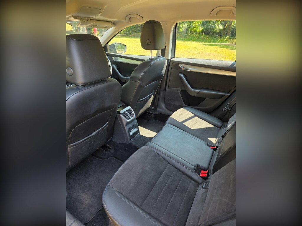Skoda Octavia Skoda Estate 2.0 Tdi Cr Scout 4X4 Silver #18