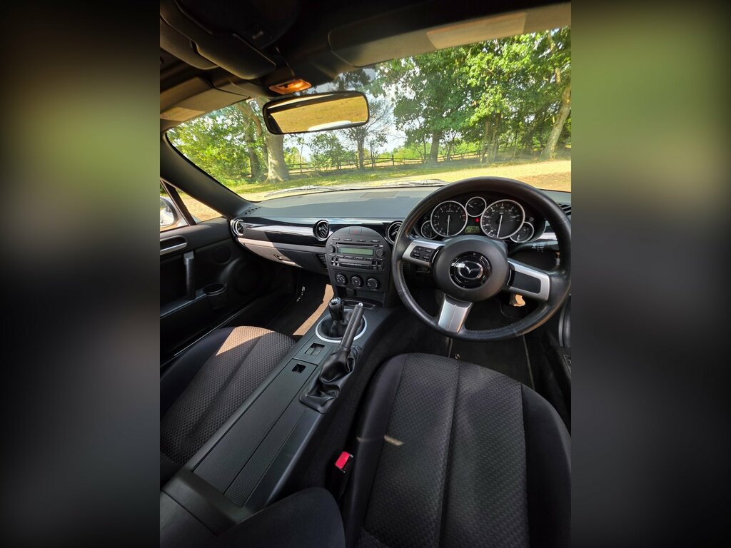 Mazda MX-5 Sport 2-Door Black #13