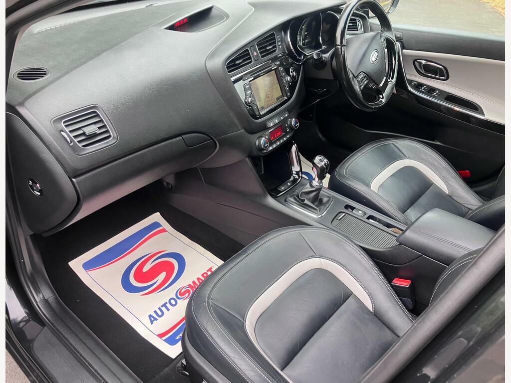Kia Ceed 1.6 Crdi Ecodynamics 4 Tech Sportswagon Euro 5 S Black #2