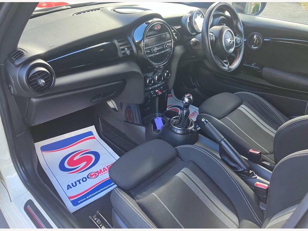 Mini Hatch 1.2 One Euro 6 S S VN15SRY White #2