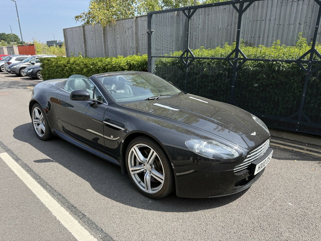 Aston Martin Vantage Convertible 4.7 V8 201010 Black