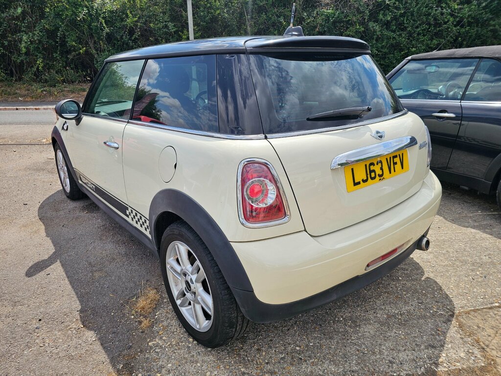 Mini Hatch 1.6 Cooper D Hatchback Euro 5 S LJ63VFV White #4