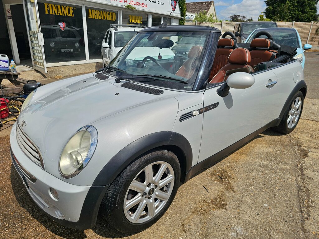 Mini Convertible 1.6 Cooper Sidewalk Convertible Silver