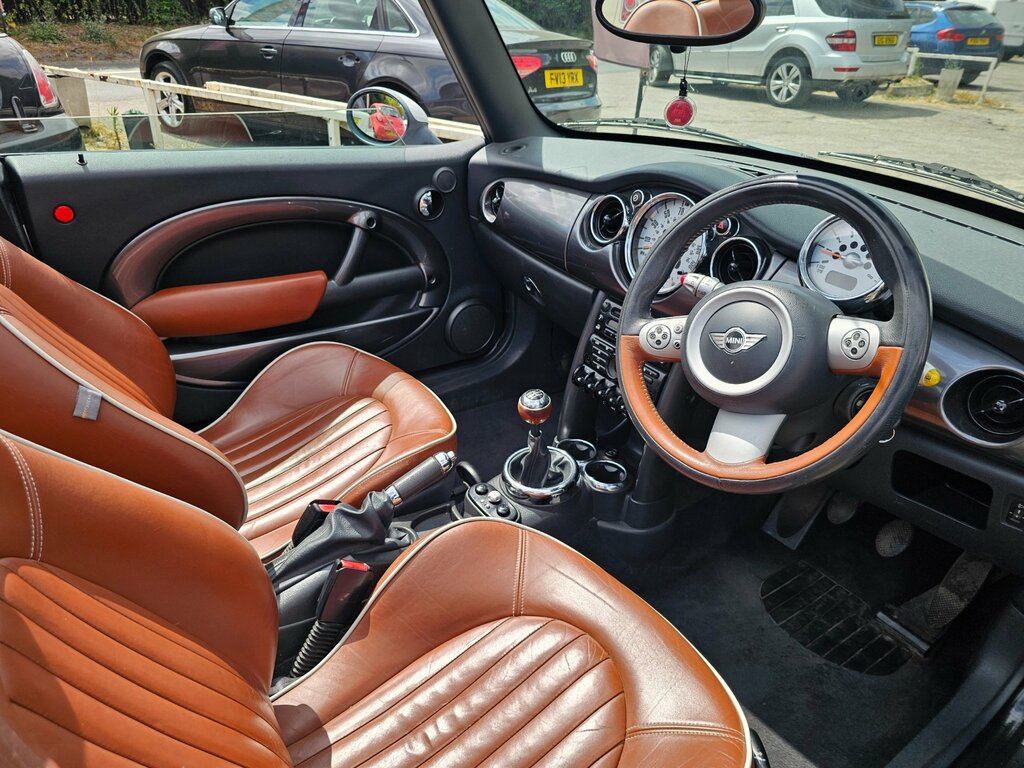 Mini Convertible 1.6 Cooper Sidewalk Convertible Silver #6