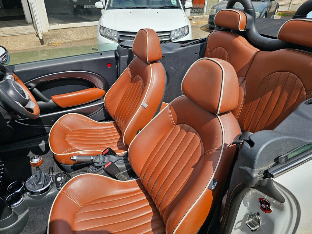 Mini Convertible 1.6 Cooper Sidewalk Convertible Silver #4